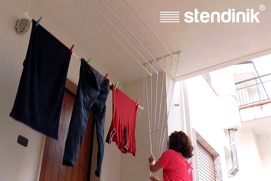 Lo stendibiancheria per la casa